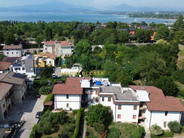 Appartamento in vendita a Peschiera del Garda, Generica
