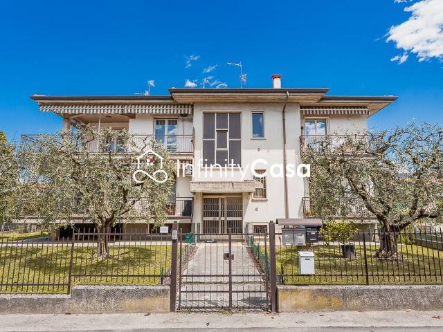 Appartamento in vendita a Peschiera del Garda VR