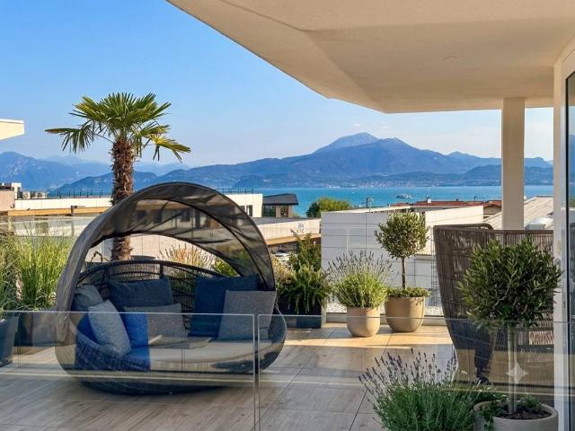 Appartamento in vendita a Peschiera del Garda VR