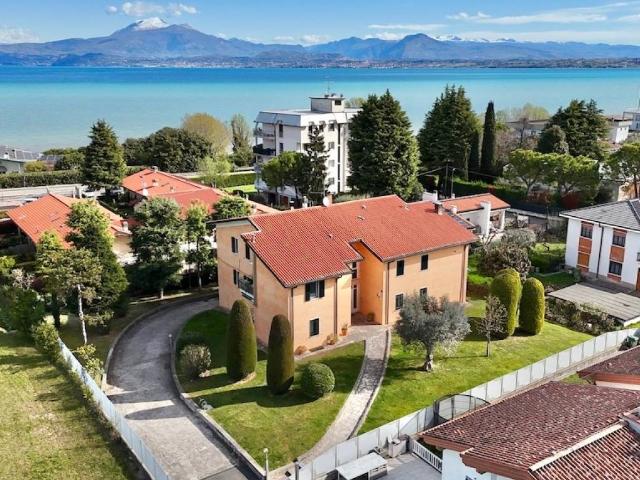 Appartamento in vendita a Peschiera del Garda VR