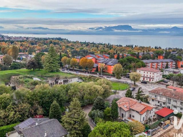 Appartamento in vendita a Peschiera del Garda VR