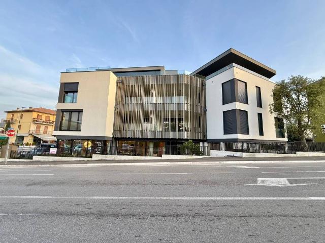 Appartamento in vendita a Peschiera del Garda VR