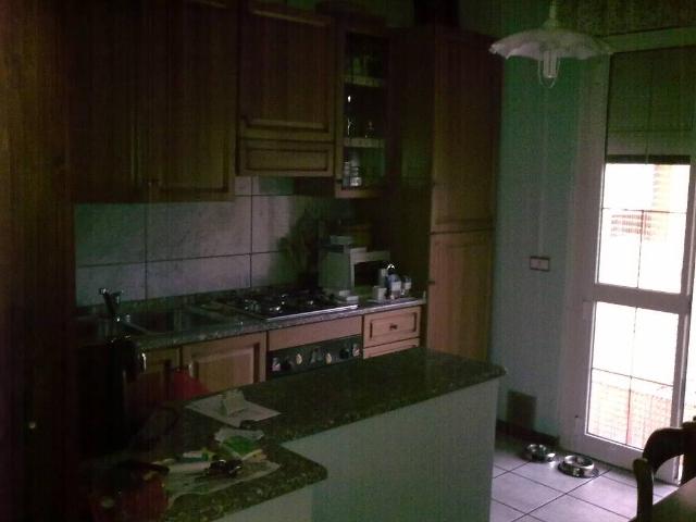 APPARTAMENTO in VENDITA a PESCIA ZONA PALAZZETTO SPORT di 6 vani