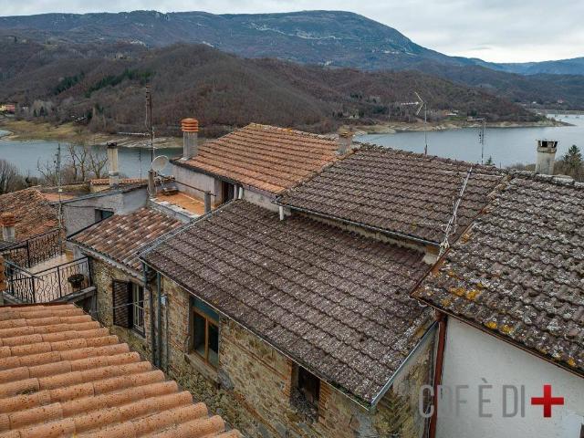 Appartamento in vendita a Pescorocchiano RI