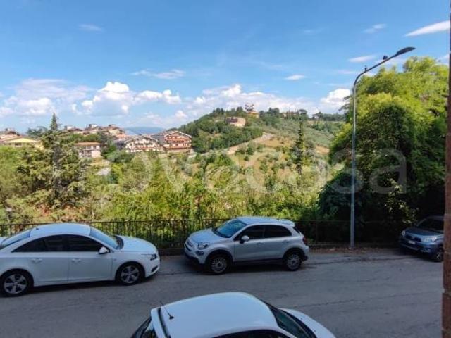 Appartamento in vendita a Perugia via Alcide De Gasperi, 16, Montegrillo