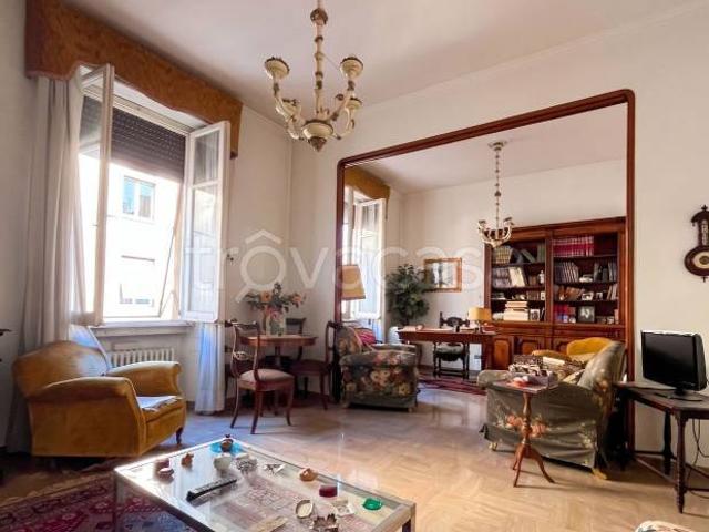 Appartamento in vendita a Perugia via Fratelli Pellas, 20/e, Centro