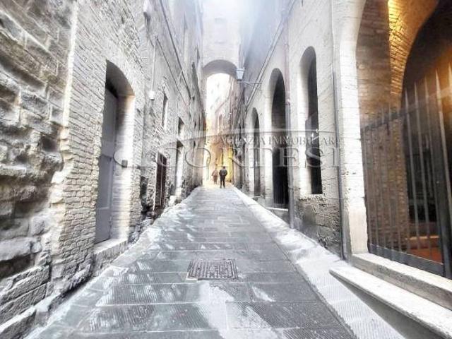 Appartamento in vendita a Perugia via Ulisse Rocchi, 9, Centro Storico