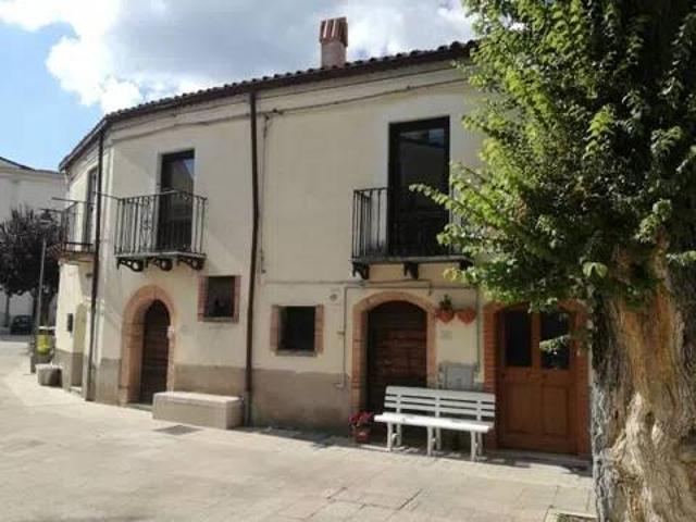 Appartamento in vendita a Pettoranello del Molise IS