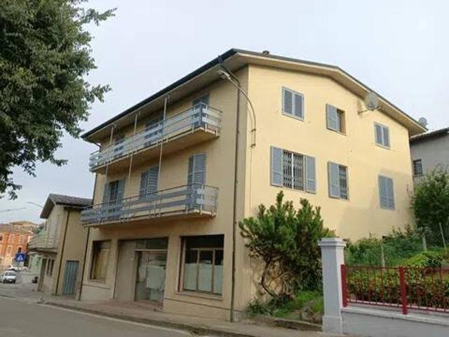 Appartamento in vendita a Pianello Val Tidone PC
