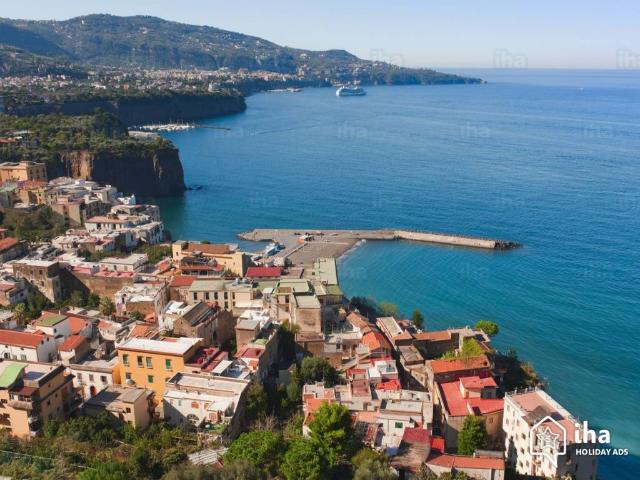 Appartamento in vendita a Piano di Sorrento NA