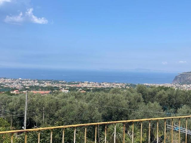 Appartamento in vendita a Piano di Sorrento NA