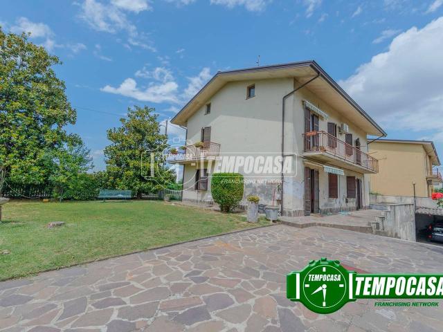 Villa a schiera in vendita a Piacenza