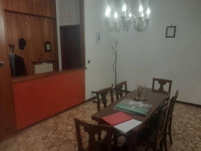 Appartamento in vendita a Piacenza