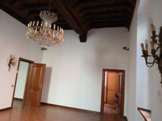 Appartamento in vendita a Piacenza