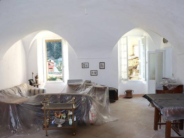 Appartamento in vendita a Pigna IM