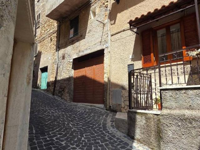 Appartamento in vendita a Piglio FR