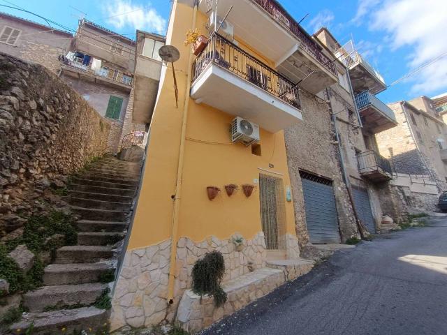 Appartamento in vendita a Piglio FR