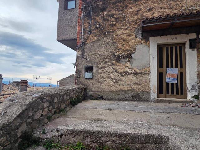 Appartamento in vendita a Piglio FR