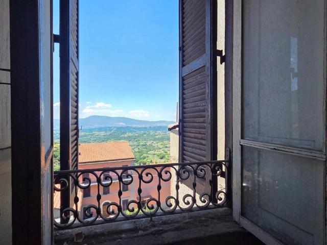 Appartamento in vendita a Piglio FR
