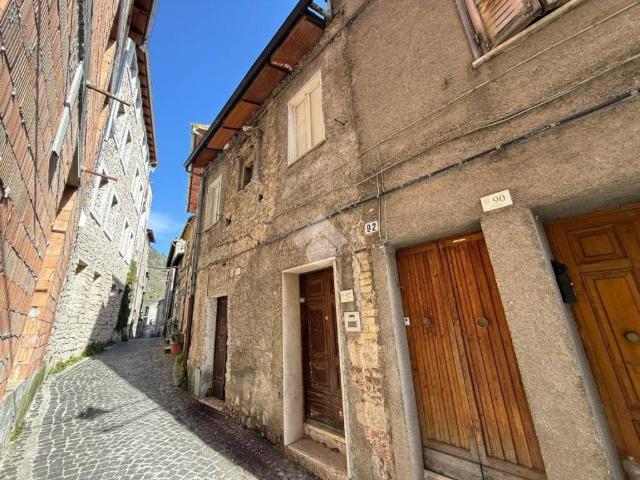 Appartamento in vendita a Piglio FR