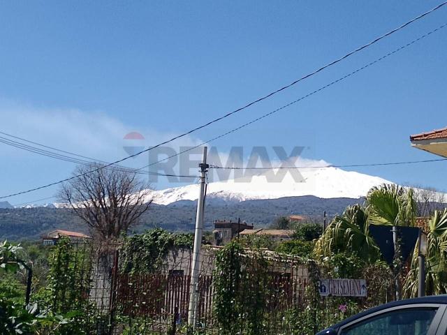 Appartamento in vendita a Piedimonte Etneo