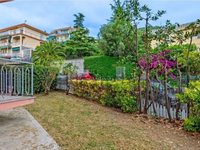 Appartamento in vendita a Pietra Ligure SV