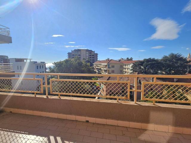 Appartamento in vendita a Pietra Ligure SV