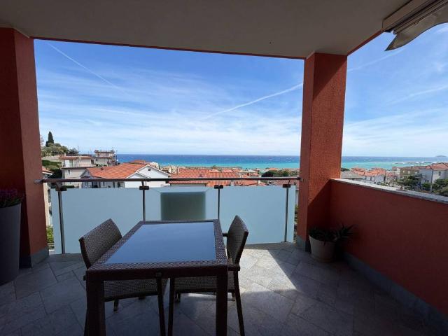 Appartamento in vendita a Pietra Ligure SV