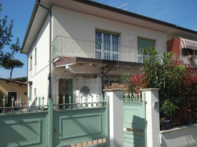 Appartamento in vendita a Pietrasanta LU