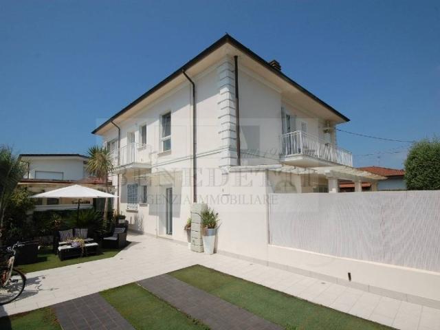 Appartamento in vendita a Pietrasanta LU