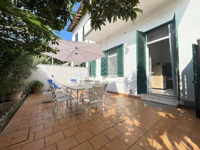Appartamento in vendita a Pietrasanta LU