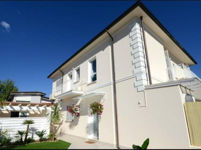 Appartamento in vendita a Pietrasanta LU