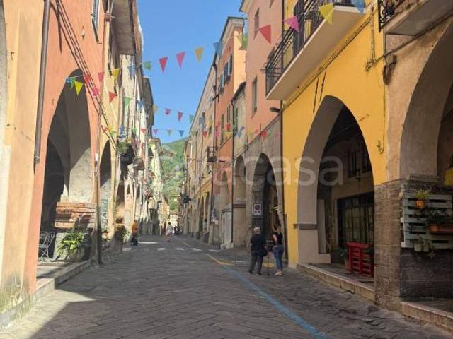 Appartamento in vendita a Pieve di Teco corso Mario Ponzone
