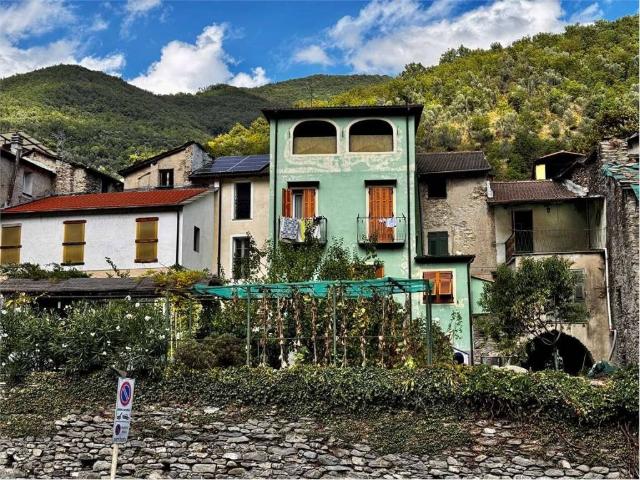 Appartamento in vendita a Pieve di Teco IM