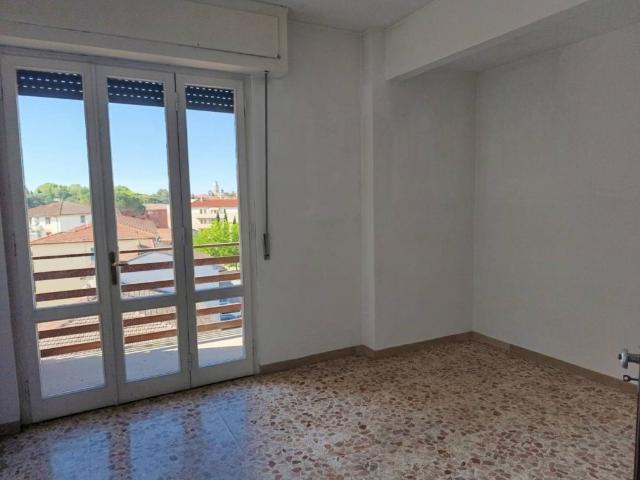 Appartamento in vendita a Pisa via Giuseppe Cesare Abba, Porta a Lucca
