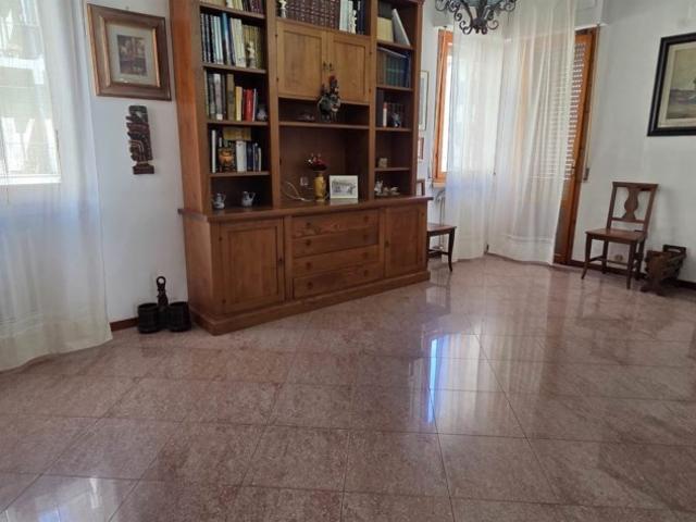 Appartamento in vendita a Pistoia, Centro città