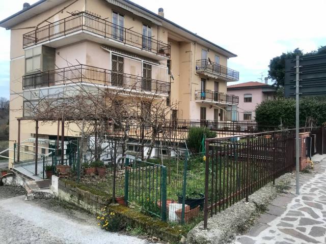 Appartamento in vendita a Pitigliano GR