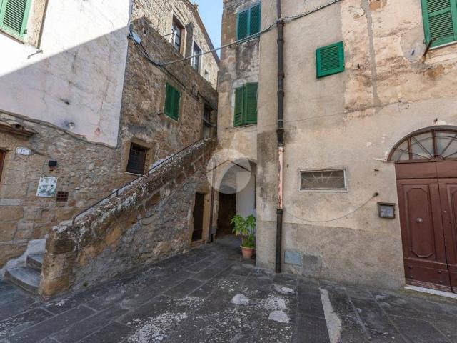 Appartamento in vendita a Pitigliano GR