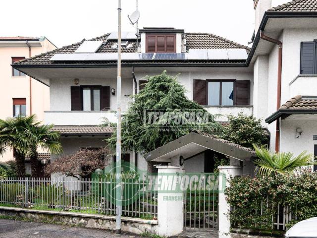 Appartamento in vendita a Pogliano Milanese MI