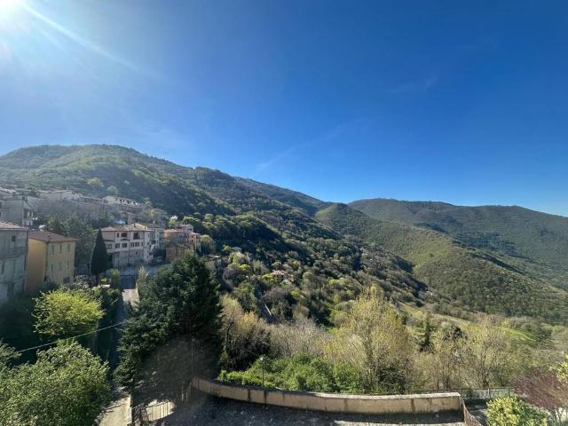 Appartamento in vendita a Polino TR