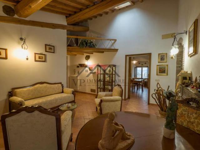 Appartamento in vendita a Pomarance 162 mq Rif: 1392026