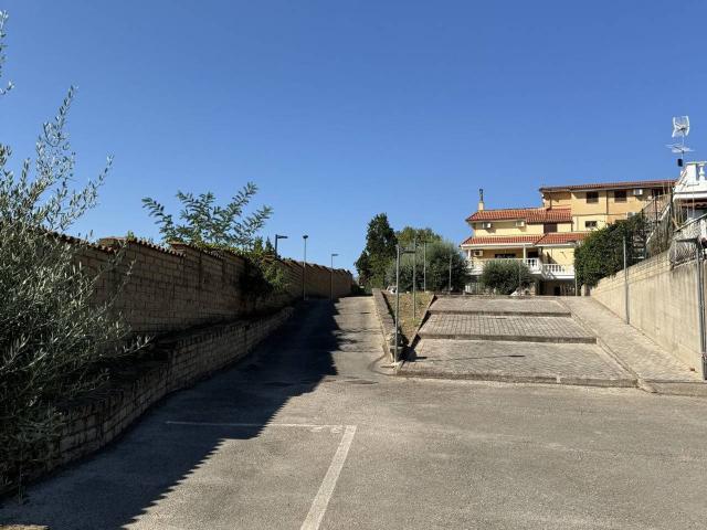 Appartamento in vendita a Pomezia