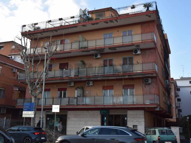 Appartamento in vendita a Pomezia