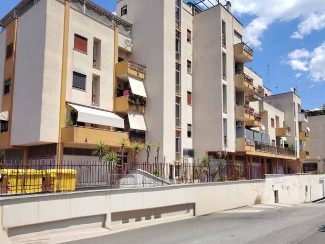 Appartamento in vendita a Pomezia RM