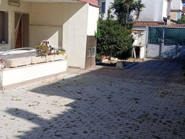 Appartamento in vendita a Pomezia RM