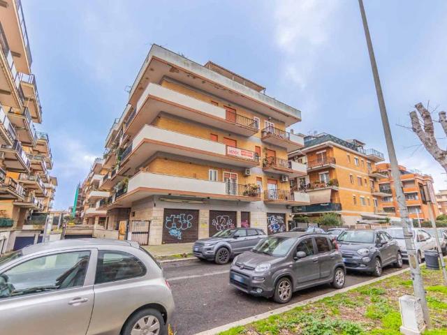 Appartamento in vendita a Pomezia RM
