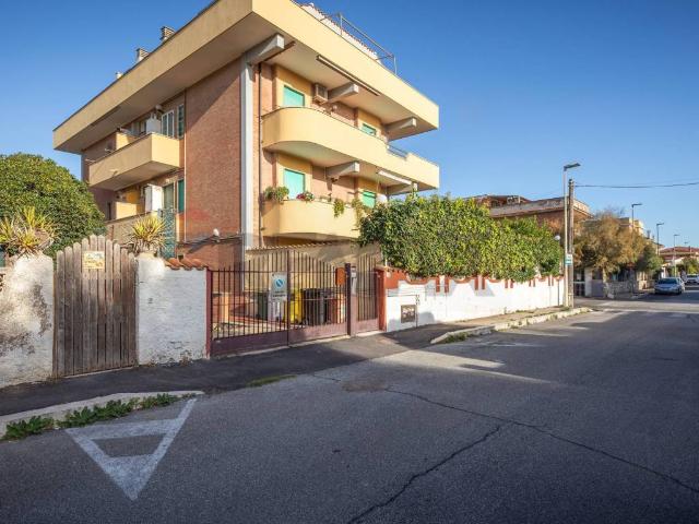 Appartamento in vendita a Pomezia RM
