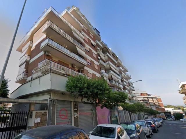 Appartamento in vendita a Pomezia RM
