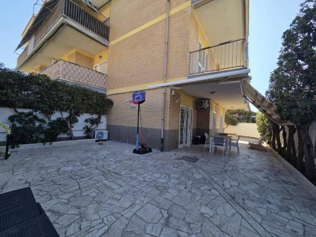 Appartamento in vendita a Pomezia RM