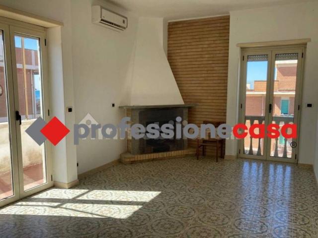 Appartamento in vendita a Pomezia RM